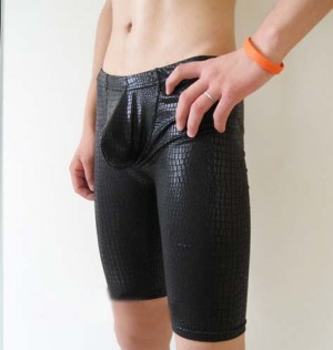 Low rise Men's sexy Faux Crocodile leather short pants MU509 M L XL